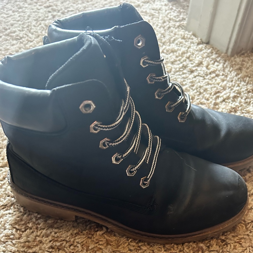 Women boots